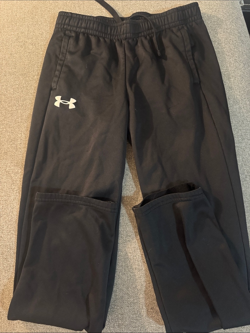 5/$15- Under Armour Kids Black Athletic Sweatpants